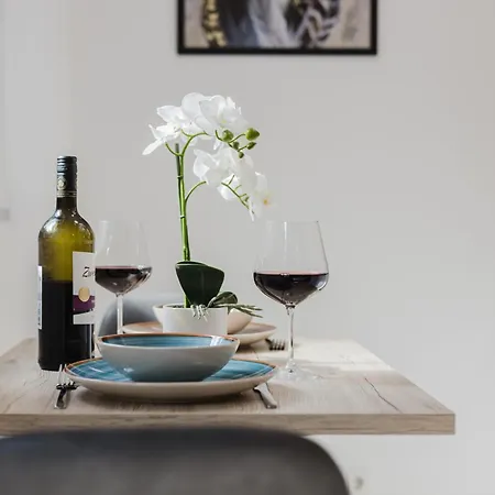 Ξενοδοχείο με διαμερίσματα Innsight Appartementhaus - Mit Kuechen Fuer Lang Und Kurzzeitaufenthalte Πασάου
