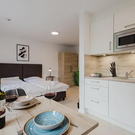 Innsight Appartementhaus - Mit Kuechen Fuer Lang Und Kurzzeitaufenthalte 3* Pasov