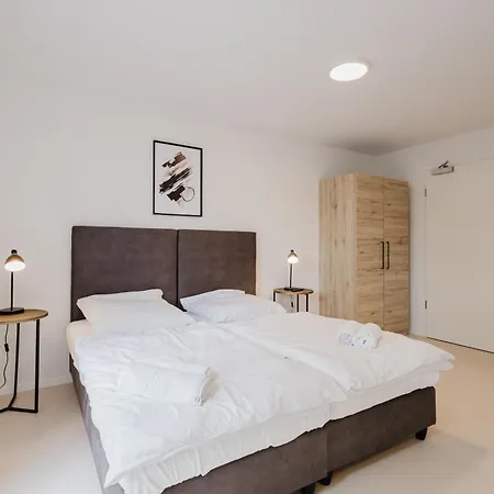 Innsight Appartementhaus - Mit Kuechen Fuer Lang Und Kurzzeitaufenthalte Aparthotel Pasov