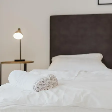 Innsight Appartementhaus - Mit Kuechen Fuer Lang Und Kurzzeitaufenthalte Ξενοδοχείο με διαμερίσματα *