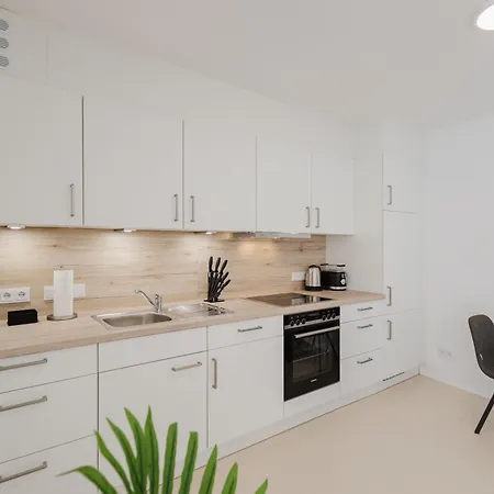 Innsight Appartementhaus - Mit Kuechen Fuer Lang Und Kurzzeitaufenthalte Ξενοδοχείο με διαμερίσματα
